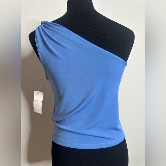 Abercrombie one shoulder top - Picture 3 of 3